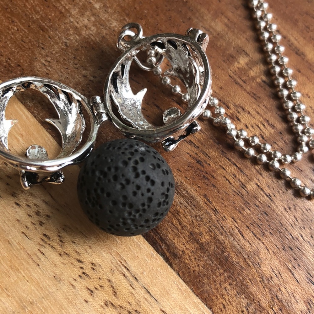 Aroma diffuser necklace - Picture 4 of 6